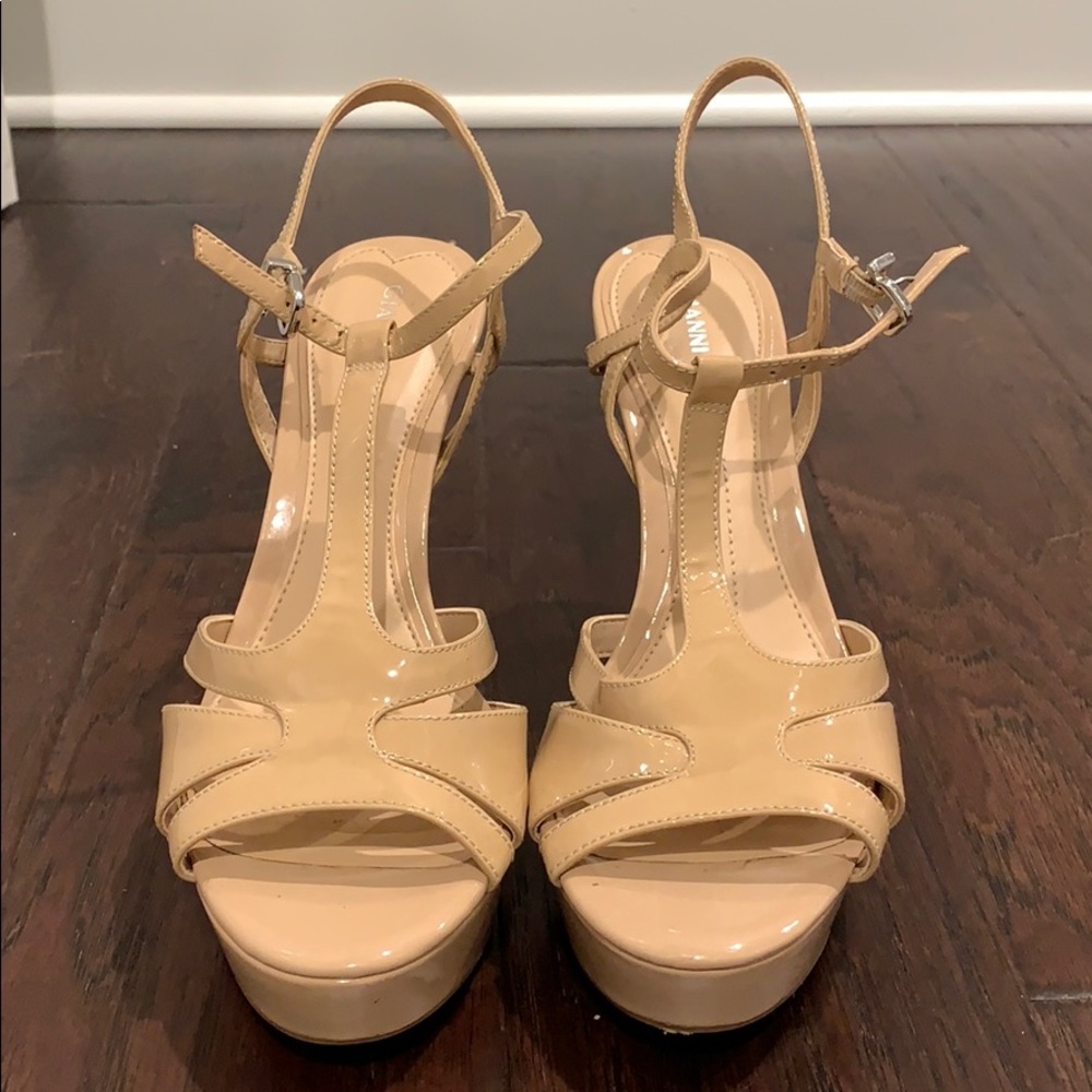 Gianni Bini platform heels